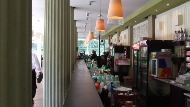 Cafes Restaurants 054