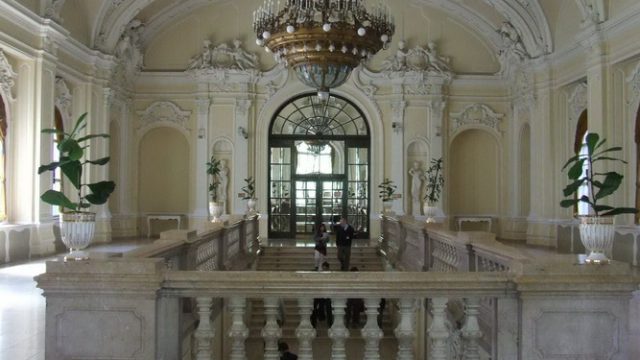 Classical Interior 021
