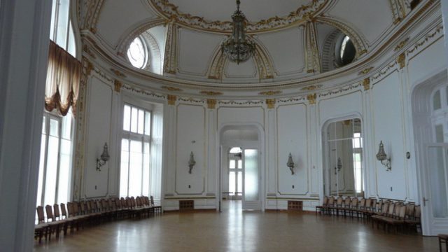 Classical Interior 037
