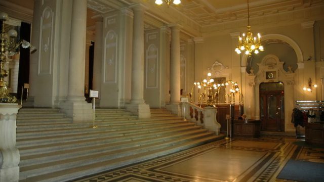 Classical Interior 051